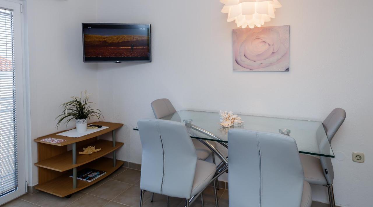 Adriatic Sea View Apartments Трогір Екстер'єр фото