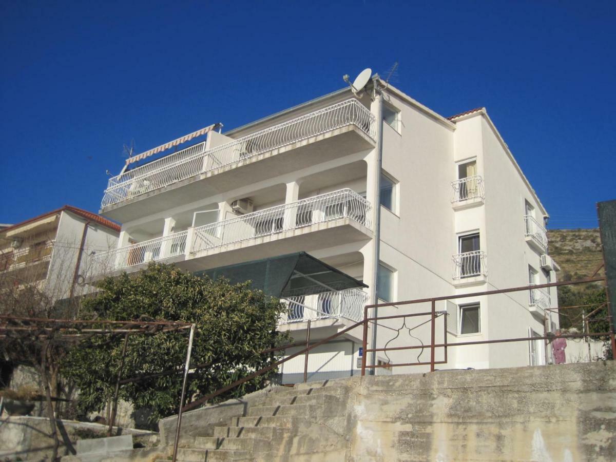 Adriatic Sea View Apartments Трогір Екстер'єр фото