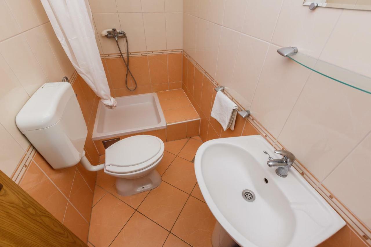 Adriatic Sea View Apartments Трогір Екстер'єр фото