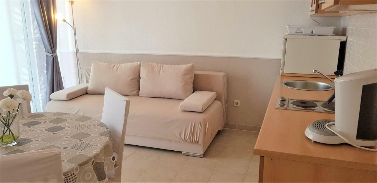 Adriatic Sea View Apartments Трогір Екстер'єр фото