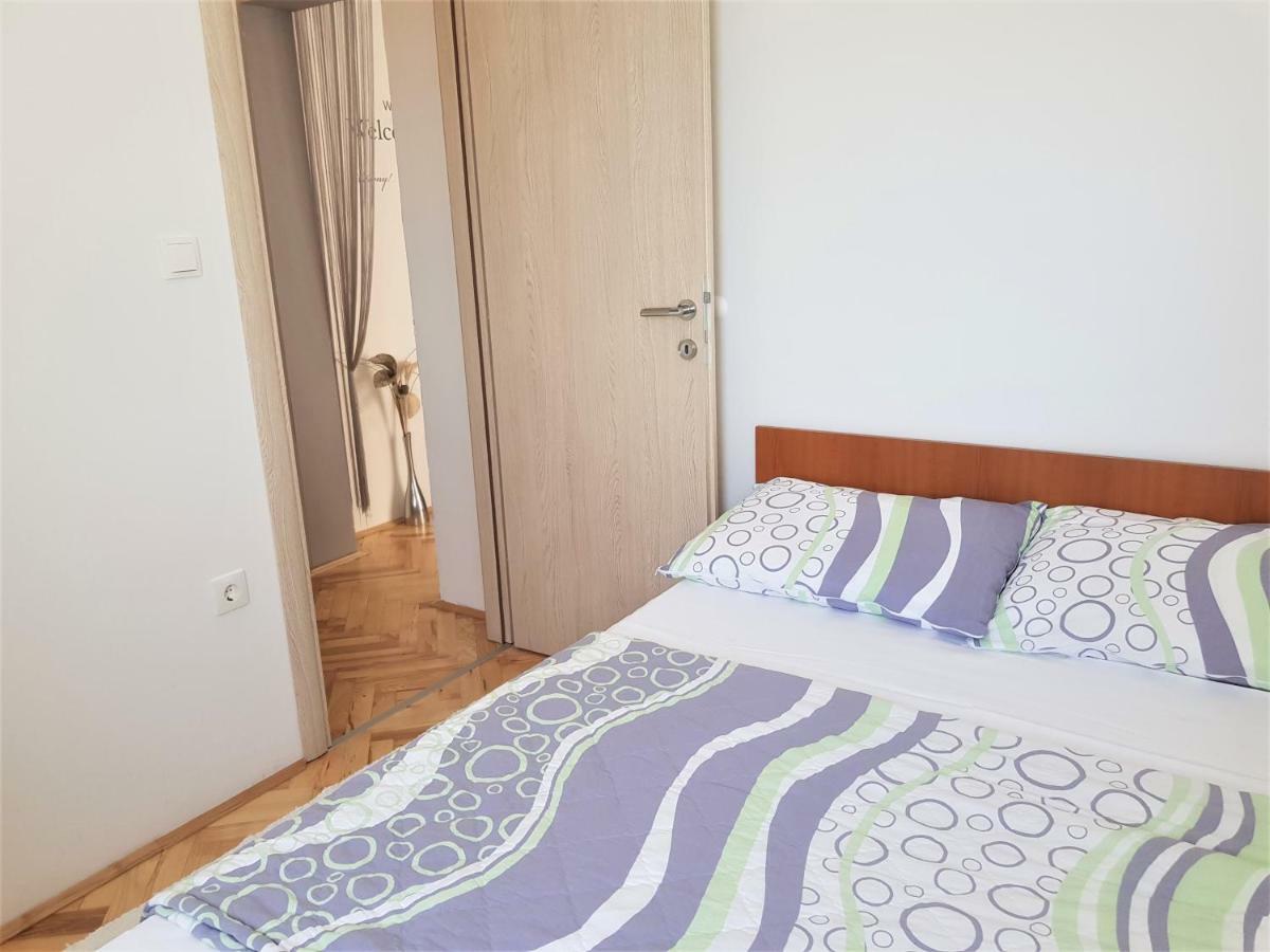 Adriatic Sea View Apartments Трогір Екстер'єр фото